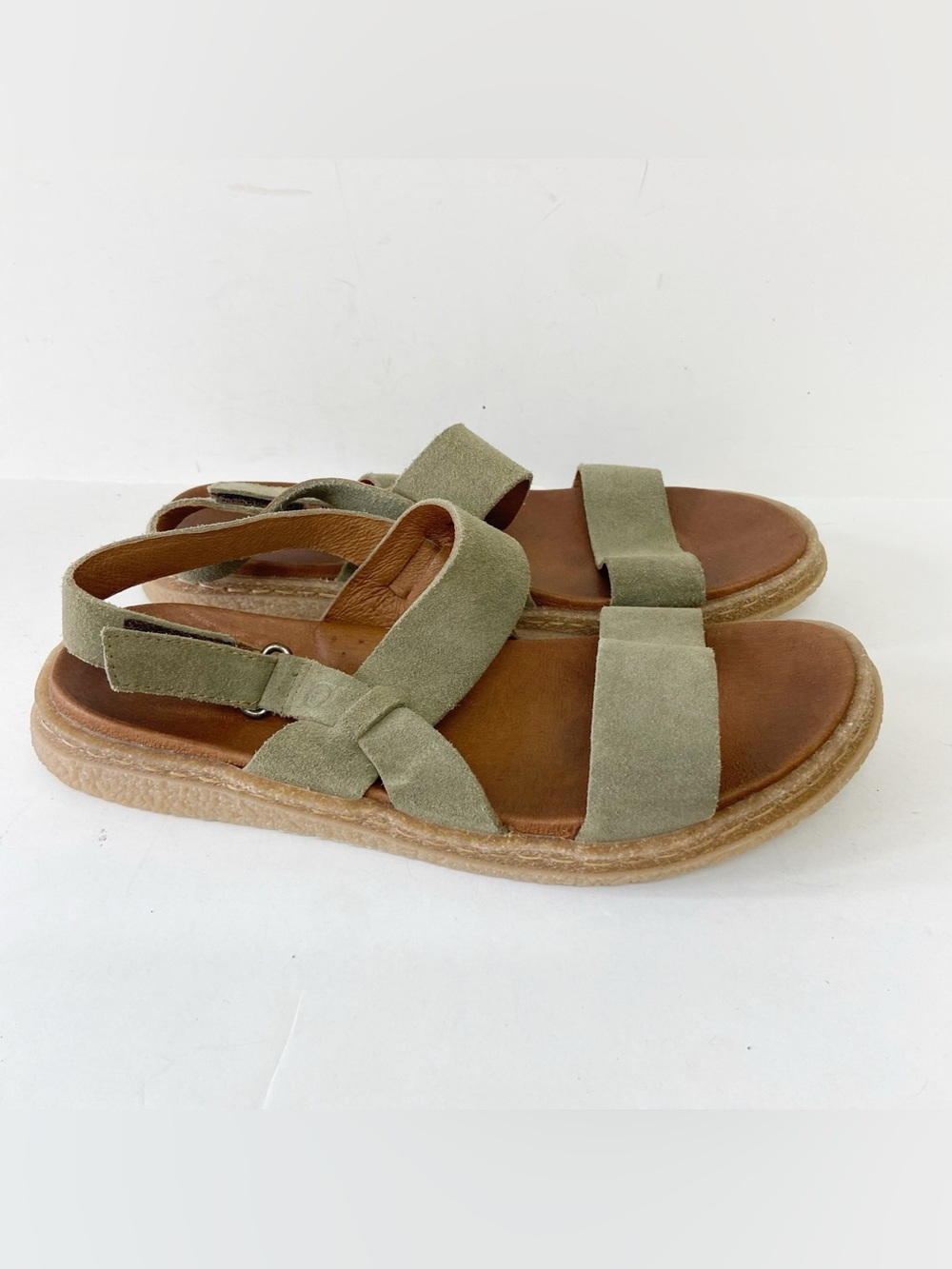 Born Sandals Womens Size 8 Leather Shoes Olive Green Boho Gorpcore Summer - Picture 1 of 11